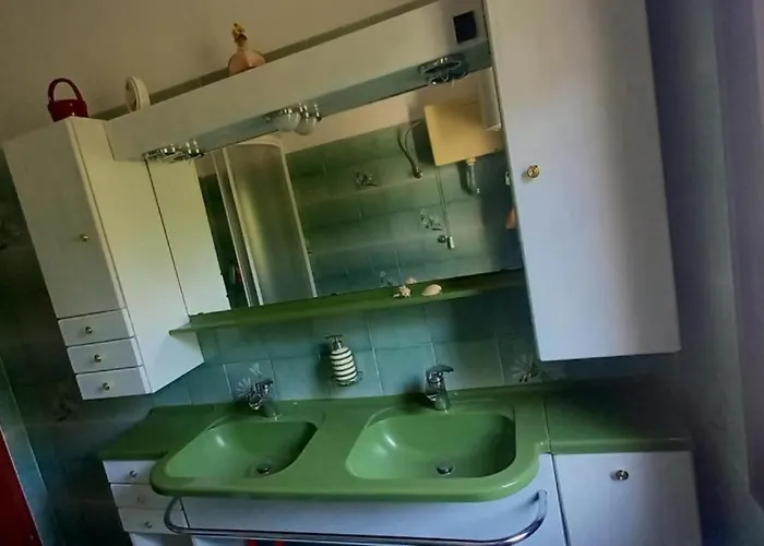 بيت للعطل Near Pula Šišan