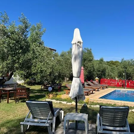 Σπίτι διακοπών Near Pula Šišan