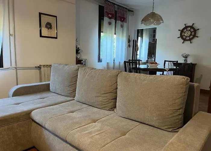 Ferienhaus Near Pula Šišan